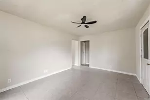 9318 Bertwood St, Houston, TX 77016 - Photo 7