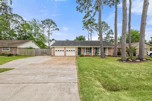 10014 Sweet Gum Ln, Baytown, TX 77521 - Photo 3