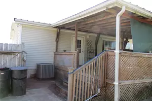 19168 County Rd 669E, Alvin, TX 77511 - Photo 17