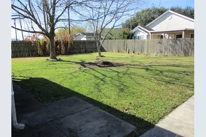 19168 County Road 669E, Alvin, TX 77511 - Photo 17