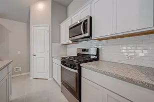 32013 Towering Birch Trl, Conroe, TX 77385 - Photo 11