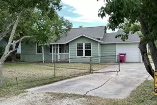 621 W 7th St, Freeport, TX 77541 - Photo 1