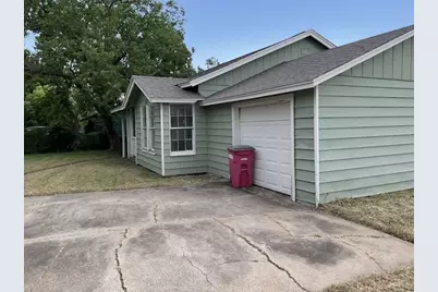 621 W 7th Street, Freeport, TX 77541 - Photo 11