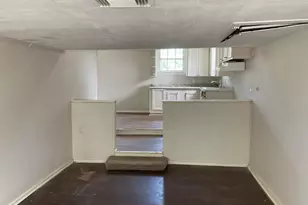 621 W 7th St, Freeport, TX 77541 - Photo 3