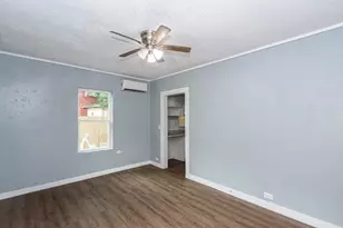 713 W Willis St, Alvin, TX 77511 - Photo 17