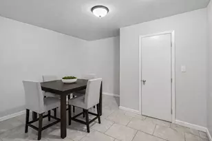 1117 Southampton St, Angleton, TX 77515 - Photo 11