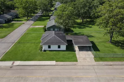 1117 Southampton Street, Angleton, TX 77515 - Photo 17