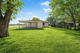 1117 Southampton St, Angleton, TX 77515 - Photo 33