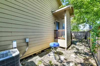 4733 Clay Street, Houston, TX 77023 - Photo 27