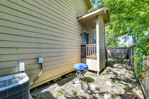 4733 Clay St, Houston, TX 77023 - Photo 27