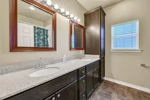 4733 Clay St, Houston, TX 77023 - Photo 23