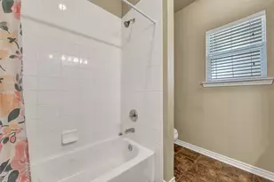 4733 Clay St, Houston, TX 77023 - Photo 17