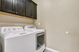 4733 Clay St, Houston, TX 77023 - Photo 13