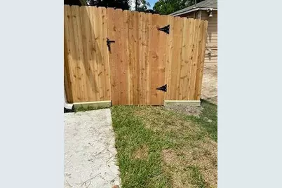 7925 Way Street, Houston, TX 77028 - Photo 21