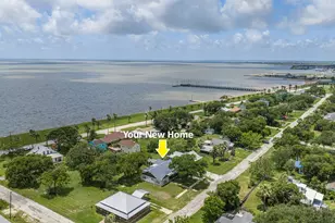 107 Duson Ave, Palacios, TX 77465 - Photo 5