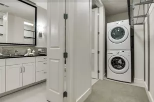 2303 Mid Ln Ln, Houston, TX 77027 - Photo 11