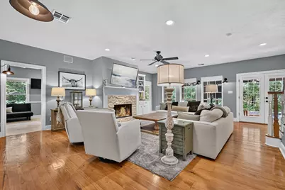 2302 Hollowbrook Lane, Conroe, TX 77384 - Photo 15