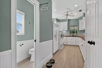 2302 Hollowbrook Lane, Conroe, TX 77384 - Photo 21