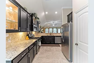 6915 Astrapia Bay Crossing, Spring, TX 77379 - Photo 9
