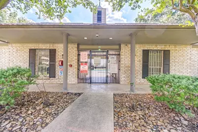 7965 Kendalia Drive, Houston, TX 77036 - Photo 27
