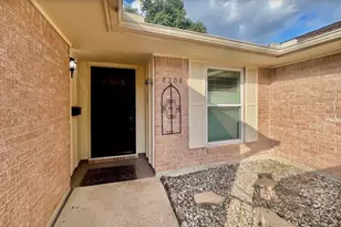 8306 Hazen St, Houston, TX 77036 - Photo 3