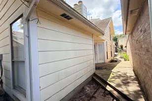 1208 Normans Woods St, Houston, TX 77077 - Photo 23