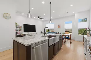 732 W 17th St, Houston, TX 77008 - Photo 5