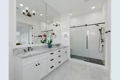 732 W 17th Street, Houston, TX 77008 - Photo 17