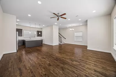 1029 Green Kensington Drive, Houston, TX 77008 - Photo 9