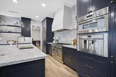 3106 Newcastle Drive, Houston, TX 77027 - Photo 13