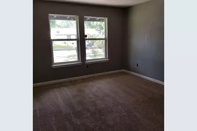 5831 Southford Street, Houston, TX 77033 - Photo 9