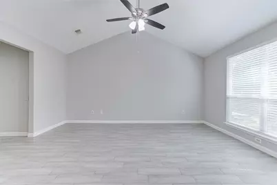 128 N Deerfoot Circle, The Woodlands, TX 77380 - Photo 15