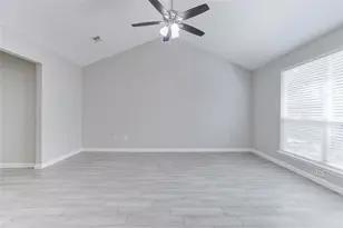 128 N Deerfoot Cir, The Woodlands, TX 77380 - Photo 15