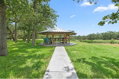 1108 County Road 152, Hallettsville, TX 77964 - Photo 23