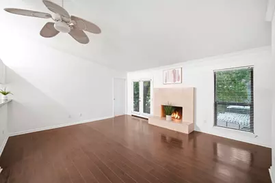 2425 Augusta Drive #22, Houston, TX 77057 - Photo 9