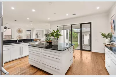 3847 Durness Way, Houston, TX 77025 - Photo 11