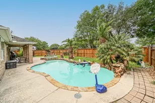 387 Henderson Ln, League City, TX 77573 - Photo 1