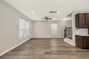 10214 Pinewood Fox Dr, Houston, TX 77080 - Photo 11