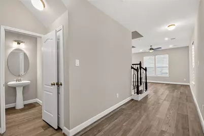 10214 Pinewood Fox Drive, Houston, TX 77080 - Photo 7
