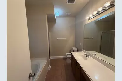 11736 Chanteloup Drive, Houston, TX 77047 - Photo 13