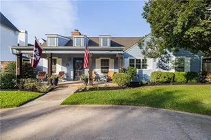 208 Pershing Ave, College Station, TX 77840 - Photo 3