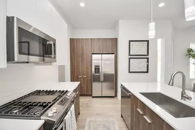 13445 Sun Cay Drive, Houston, TX 77047 - Photo 9