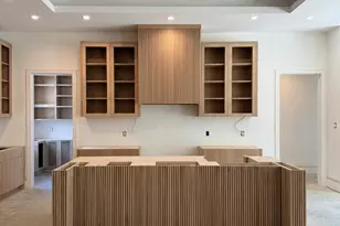 10722 Old Coach Ln, Hunters Creek Village, TX 77024 - Photo 7