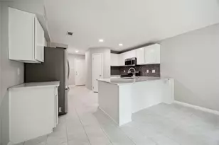 12215 Cardston Ct, Tomball, TX 77377 - Photo 11
