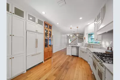 28 Mellow Leaf Court, The Woodlands, TX 77381 - Photo 13