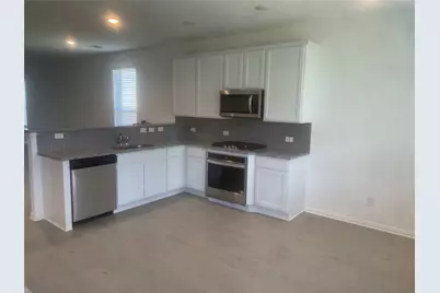 8111 Royal Palm Ct, Fulshear, TX 77441 - Photo 5