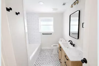 2001 Brun Street #1, Houston, TX 77019 - Photo 3