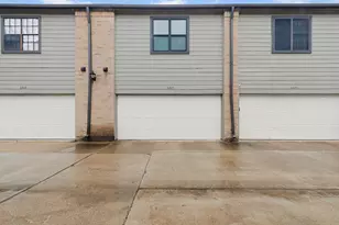 9800 Pagewood Ln, Houston, TX 77042 - Photo 17