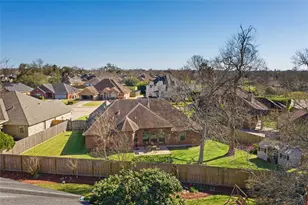 104 Hamilton Ct, Clute, TX 77531 - Photo 23