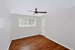 5502 Effingham Dr, Houston, TX 77035 - Photo 15